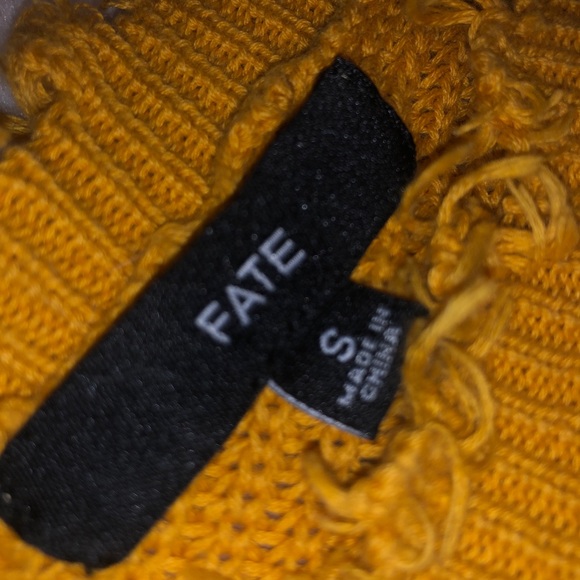 Fate Distressed Relaxed Fit Sweater - Picture 4 of 8